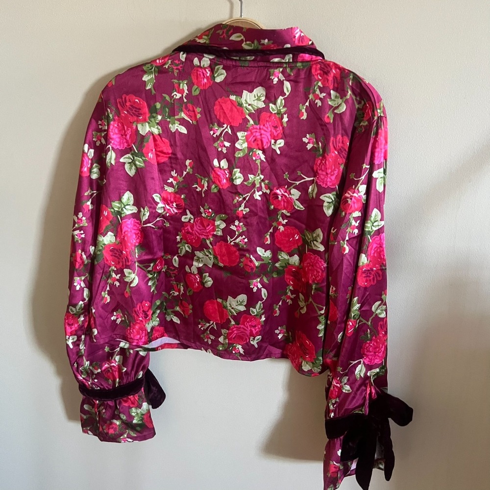 8 Oak Lane Pink Satin Ruffle Short PJ Set, Floral Red, Velvet Bows Sz S - Picture 6 of 9
